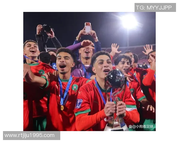 足球明星们的舞蹈瞬间精彩剪辑展现运动与艺术的完美结合 足球明星们的舞蹈瞬间精彩剪辑展现运动与艺术的完美结合