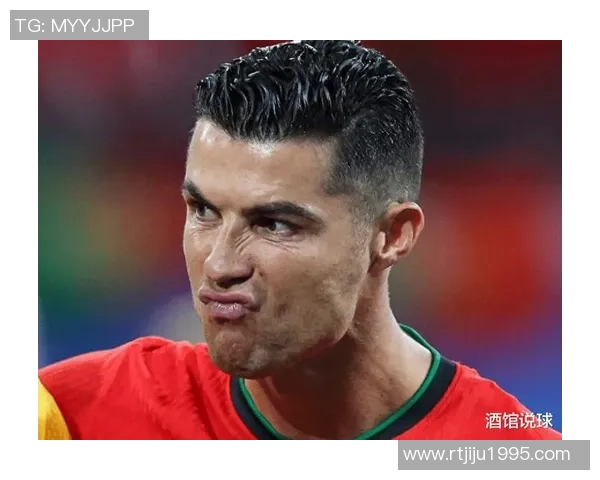 足球明星私密瞬间曝光引发热议球迷热情高涨背后故事揭秘